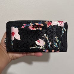 Guess Wallet