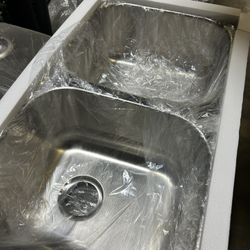 Kitchen Sinks Only 59$