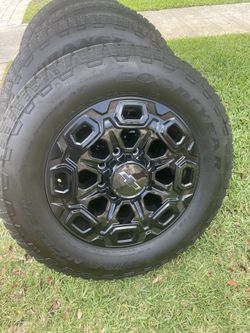 Chevy Silverado 2500 Midnight Edition 20” OEM Wheels And Tires X 4