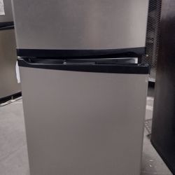 Whirlpool Refrigerator 