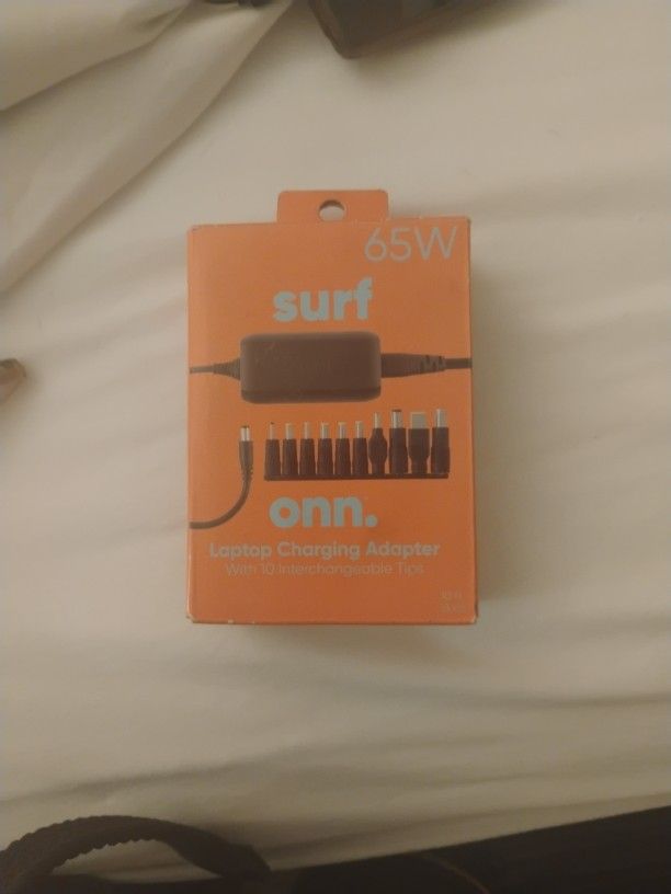 Onn. Surf Universal laptop Charging Adapter 65w With 10 Different Tips BRAND NEW IN BOX