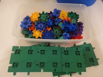 STEM building toys