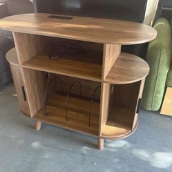 Large Round Record Player Stand with Charging Station & USB Ports，Record Storage Cabinet for Bedroom Living Room ,Brown