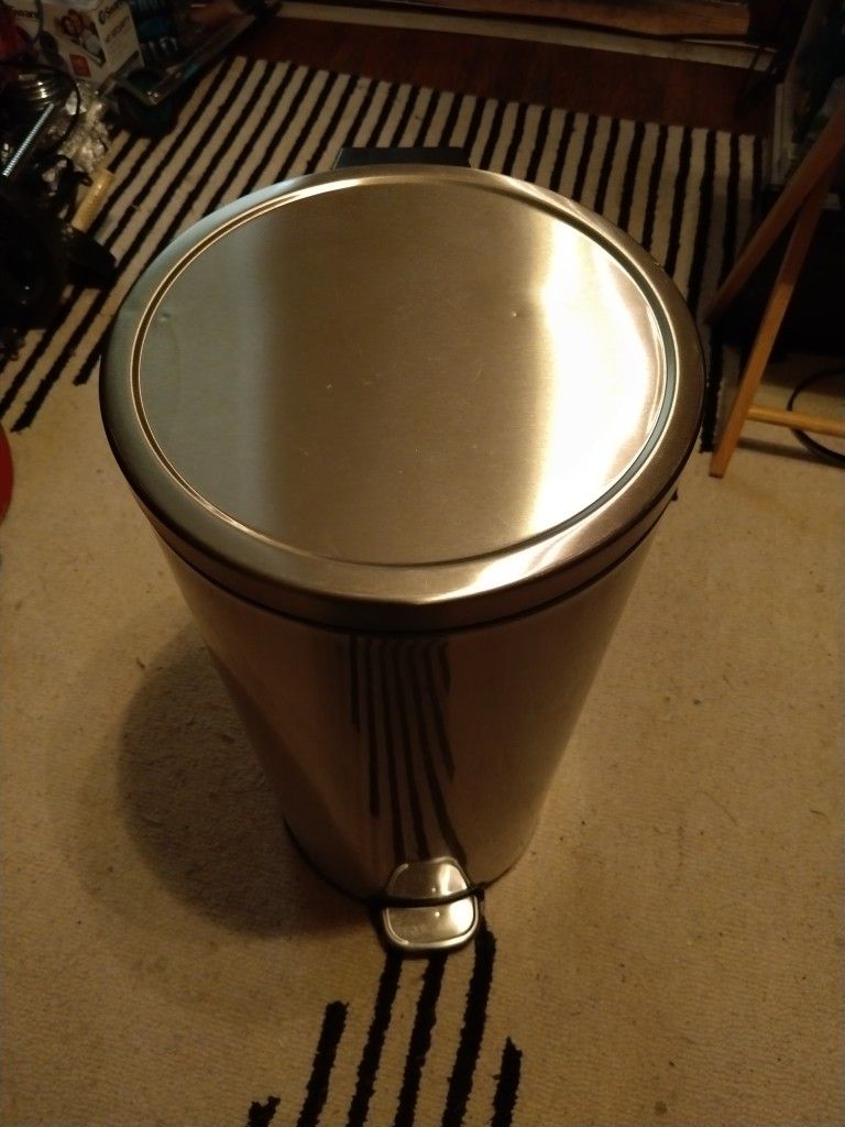 Nice Step Down Stainless Steel Trash Can
