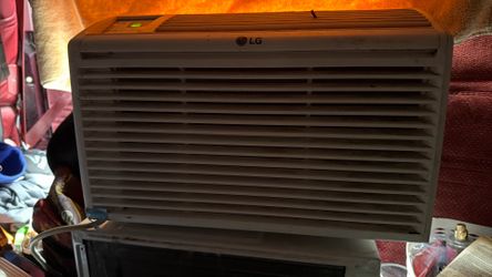 AC UNIT