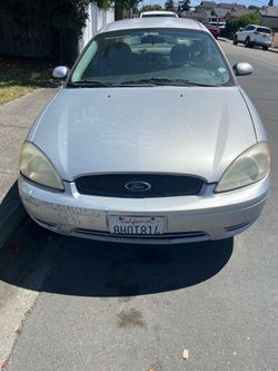 2004 Ford Taurus