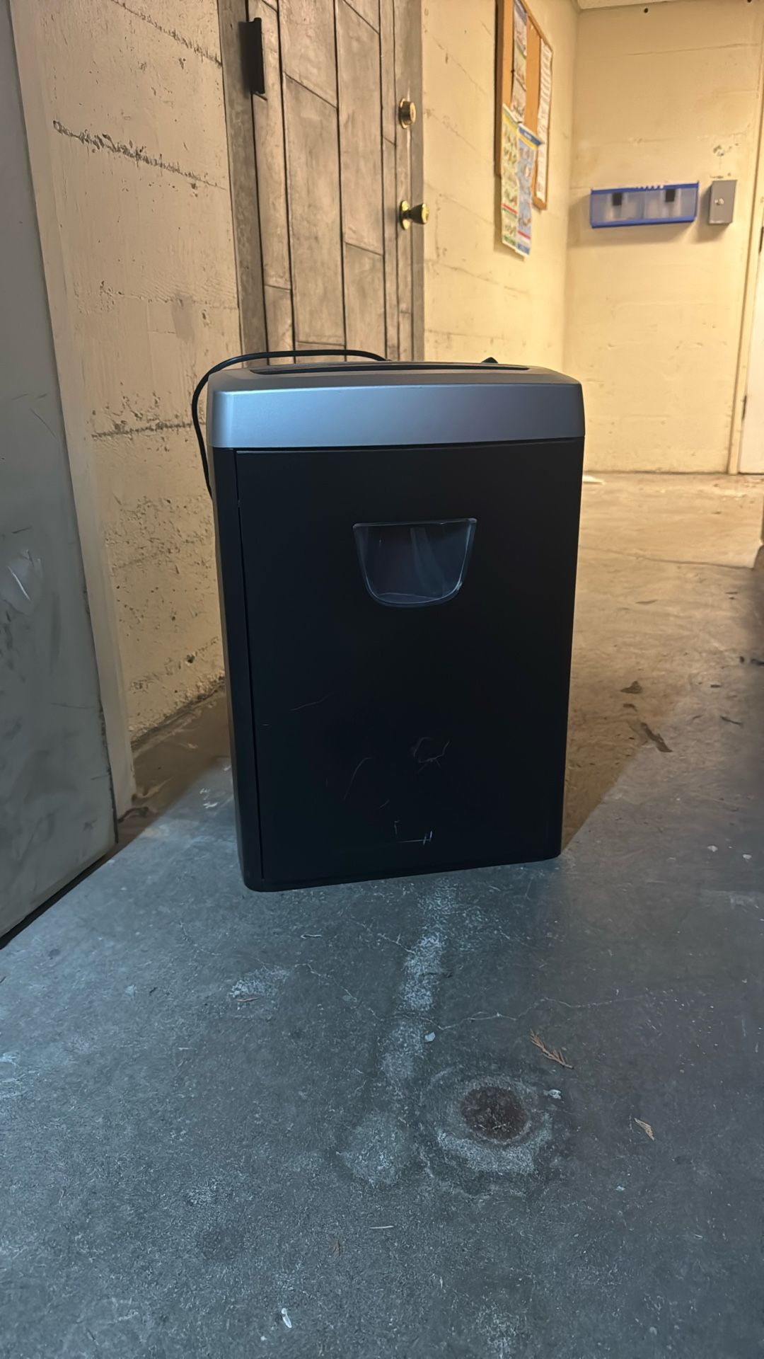 Fellowes Commercial Paper Shredder Works Great