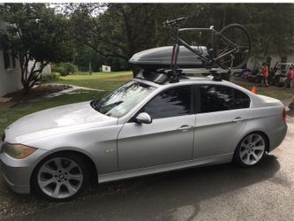 E90 with roof discount rack