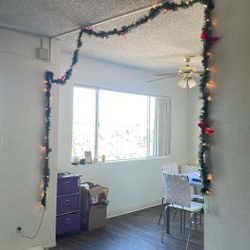 18ft Christmas prelit tinsel