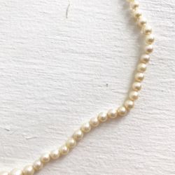 Vintage Pearl Necklace With Fine 10k  White Gold Fish Hook Clasp