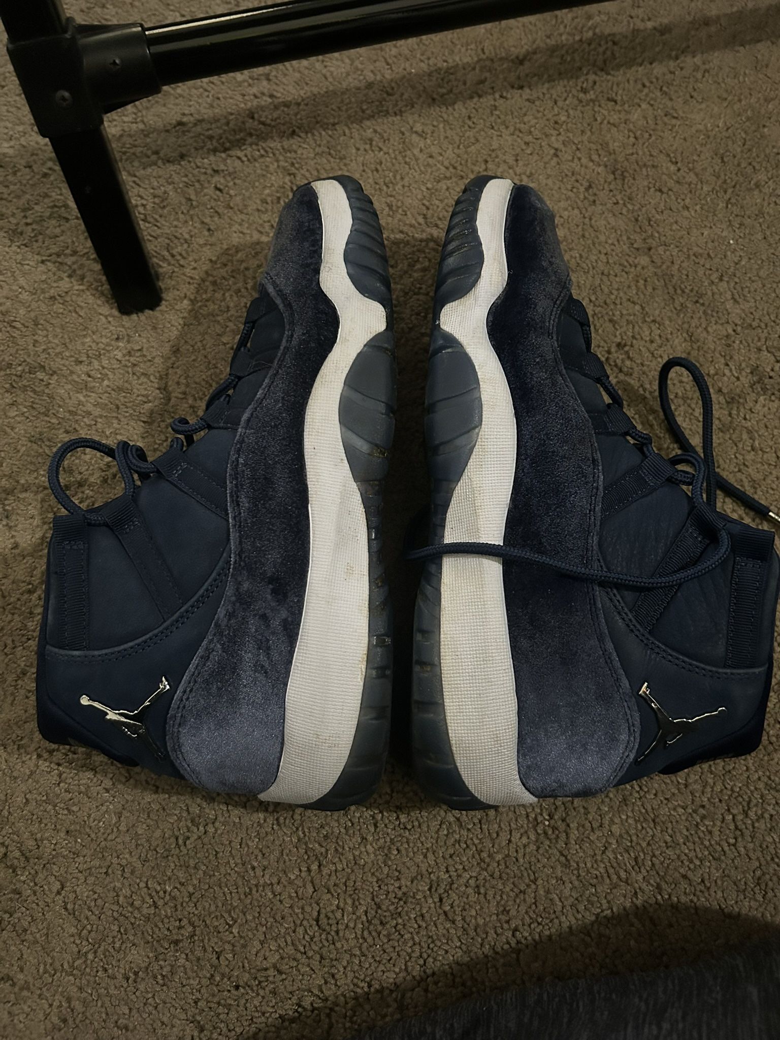 Jordan 11 Midnight Blue Velvet