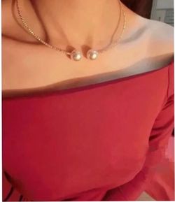 Brand new sexy pearl necklace