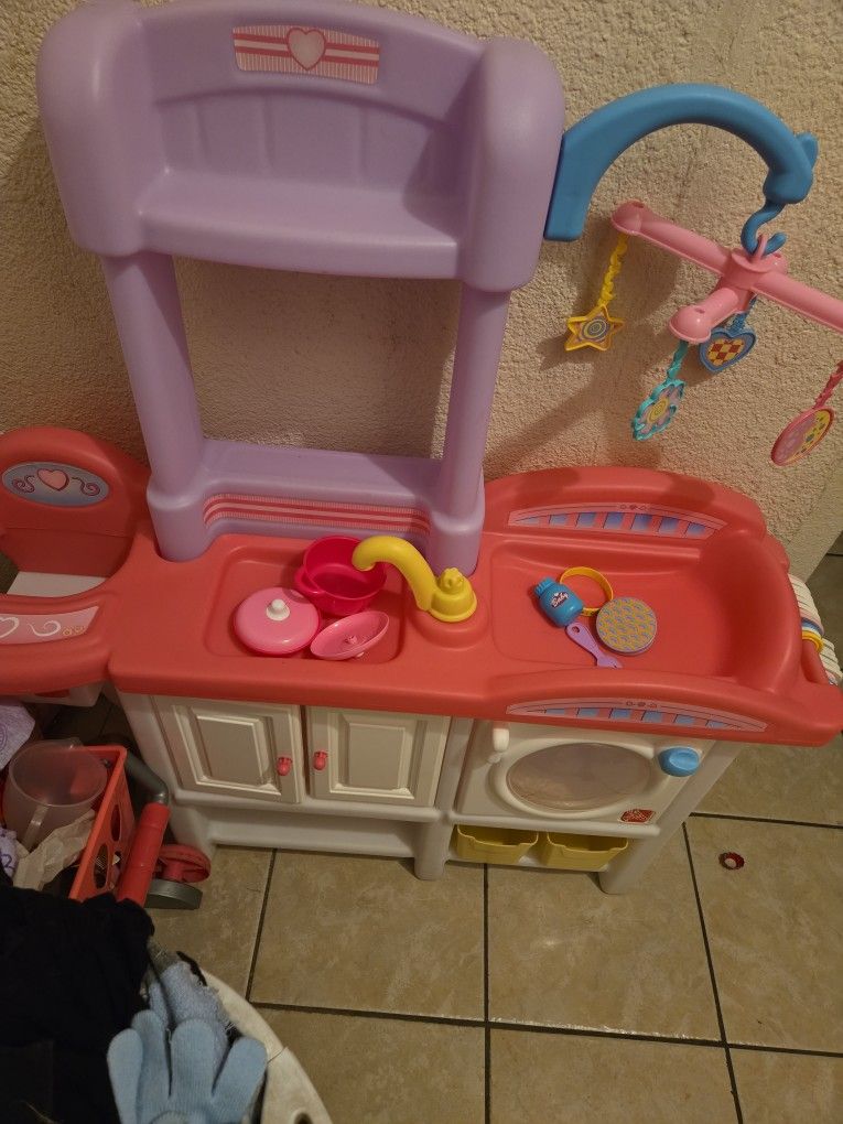 Step2 Love Care Deluxe Nursery