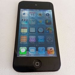 Ipod touch 32gb $10 it works charger not included