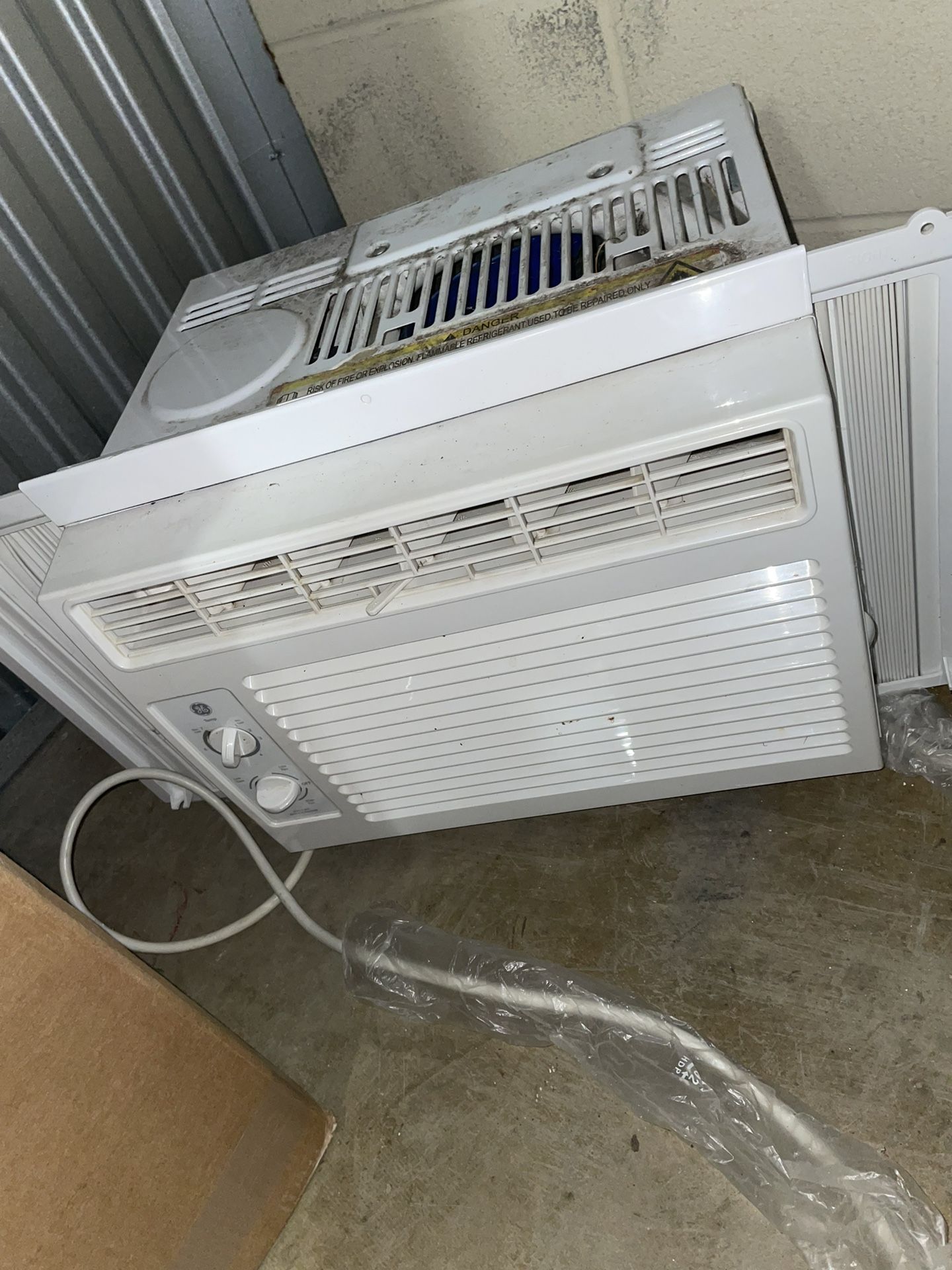 Mini AC