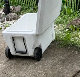 Lifetime Wheeled Cooler