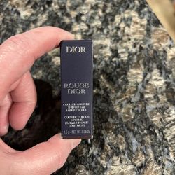 NEW DIOR ROUGE DIOR COUTURE COLOUR LIPSTICK IN 999 SATIN $10!