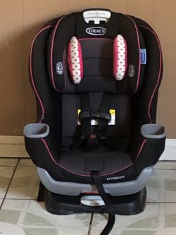 LIKE NEW GRACO EXTENDED 2FIT CONVERTIBLE CAR SEAT!!!!