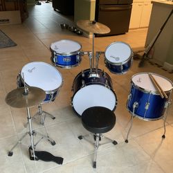 Gammon Jr. 5-Piece Drum Set – Good Condition + Bonus Drumsticks