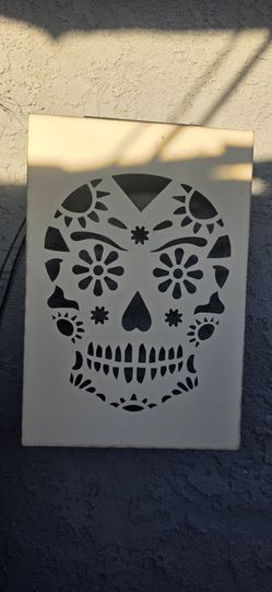 Solar sugar skull garden wall arr
