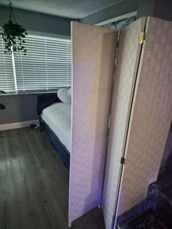 White room divider