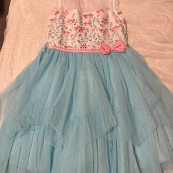Girls dress
