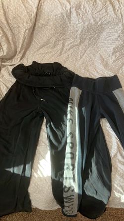 Women’s Nike pant bundle size small