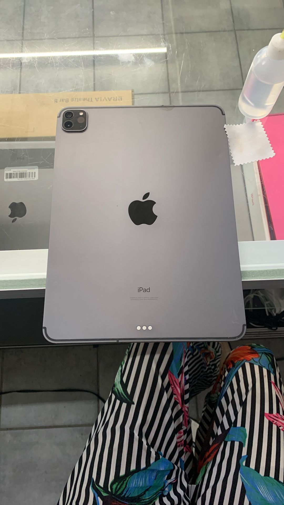iPad Pro 11-inch 2nd Unlocked