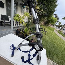 Thule Gateway XT 2-Bike Trunk Rack – Heavy Duty, Adjustable, Ready to Use