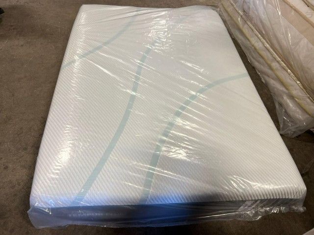 🩵✨️Mattress Queen Tempurpedic Adapt Medium Hybrid ✨️