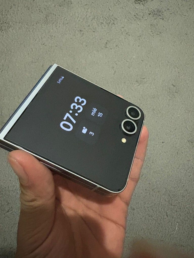 Samsung Z Flip 6 Liberado 256 Gb Estado Excelente Seminew