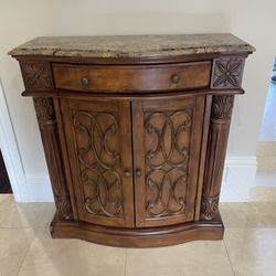  Beautiful Marble Foyer console - 32” x 12” x 25” .    Asking $135