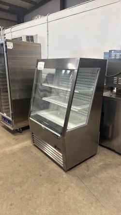 Open case refrigerator