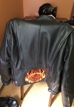 Large harley Davidson leather jacket