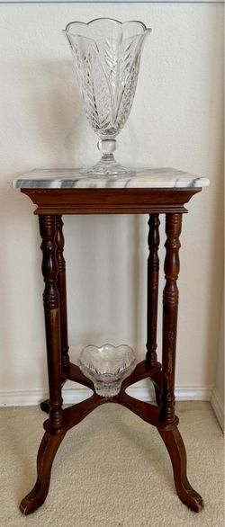 Delightful wood tall PEDESTAL with GRANITE COUNTER TOP - Like new
