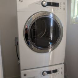 Washer And Dryer. Electric Dryer.