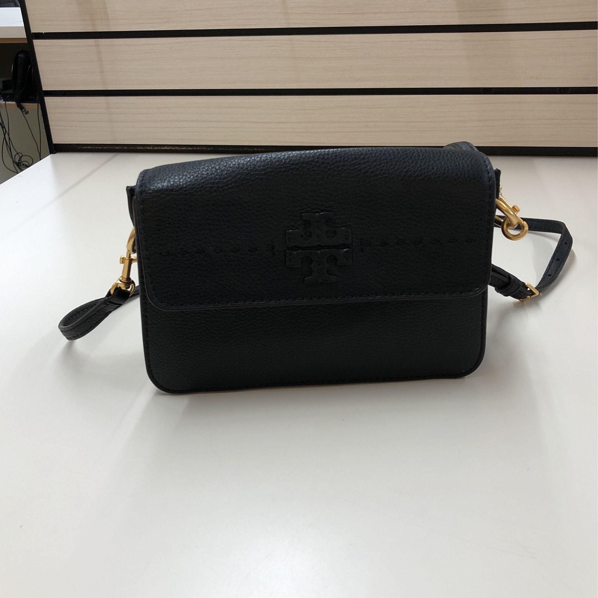 Tory Burch Messenger Crossbody Bag