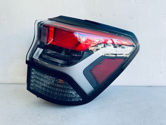 2025-2026 SUBARU FORESTER RIGHT PASSENGER SIDE TAIL LIGHT W/LED OEM