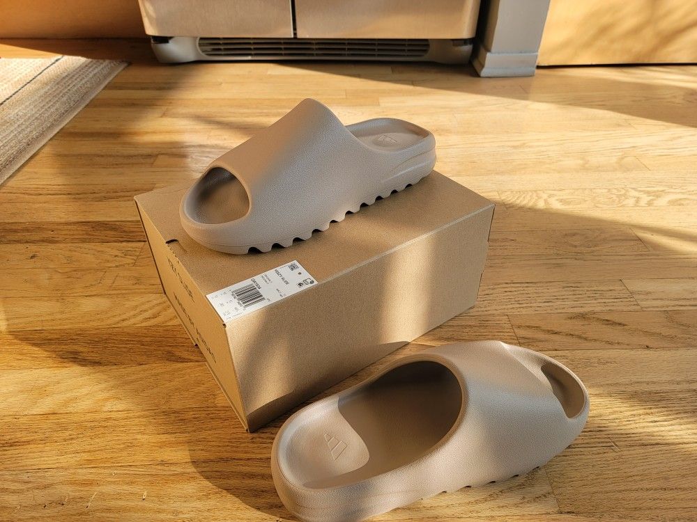 adidas YEEZY Slide - Pure - GW1934 - Size 10 - NEW for Sale in