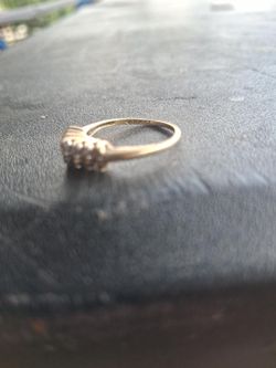 10K Gold CZ Cluster Ring