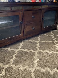 Tv stand