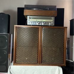 SansuiiG-3500, Sansuii  SP 2500 Speakers, Sansuii SR 3030 Turntable