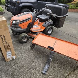 Husqvarna Lawn Tractor: YTH 24V48 + Accessories