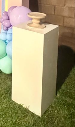 Off White Wooden Display Pedestal / Stand