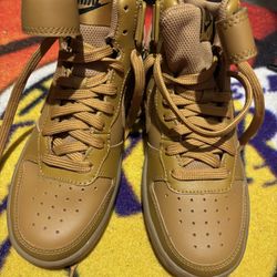 Brand New Nike Mid – Wheat Color (Size 3.5) 🔥