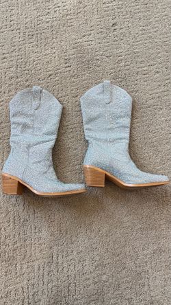 Cowboy Boots with Bling size 7