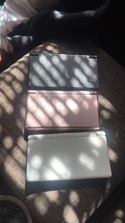 Nintendo DSi  ds lite.