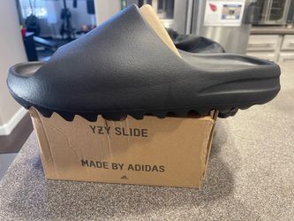 Adidas Yeezy Slides “Onyx” Size 14