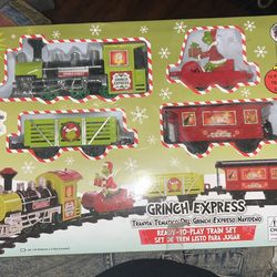 Grinch 12 Piece Train Set