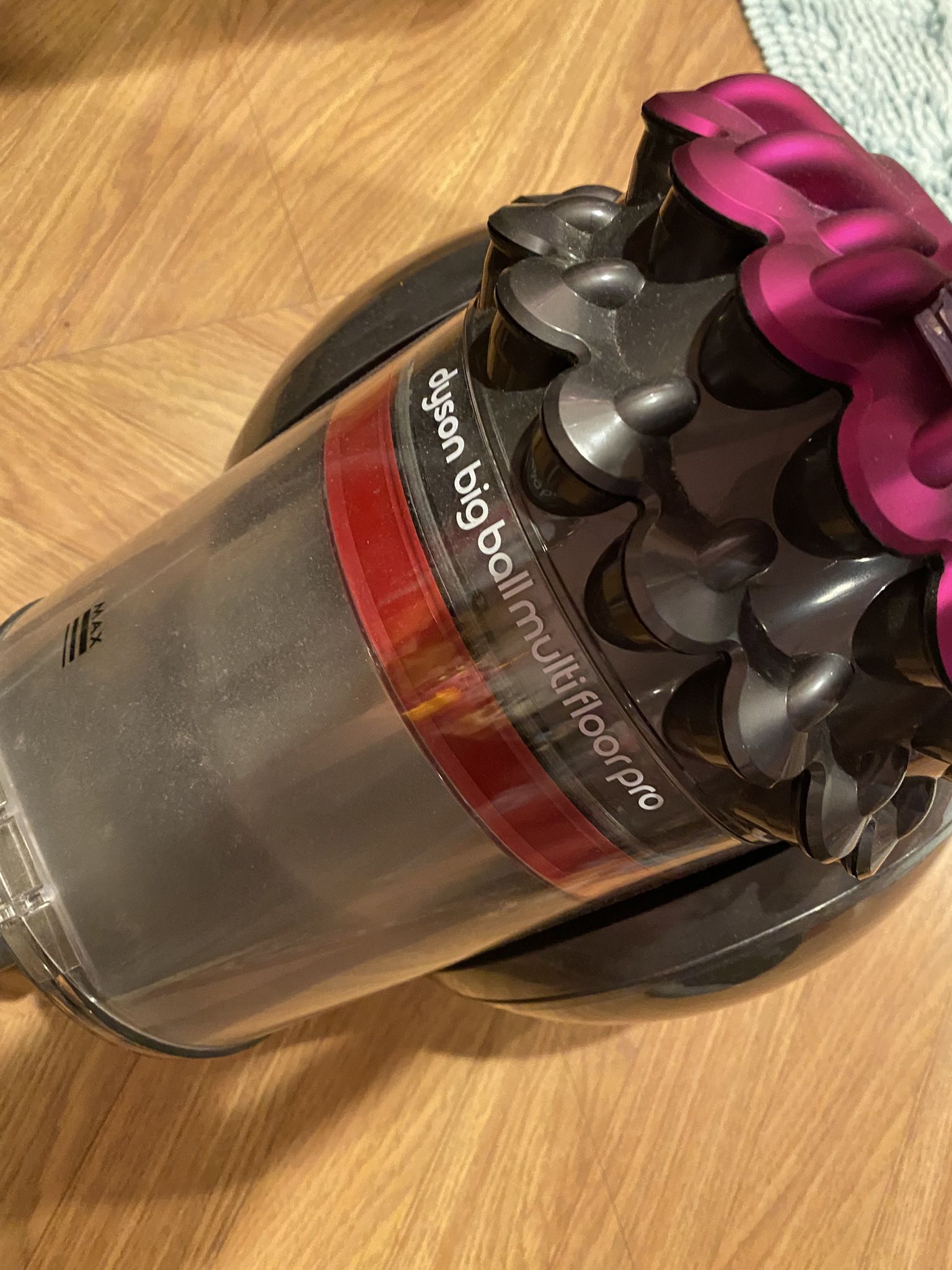 Dyson big ball multi floor pro vacuum